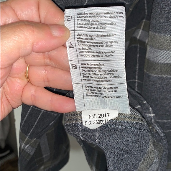 Gently Loved Carhartt Gray Plaid Button-Up Shirt - Picture 7 of 8